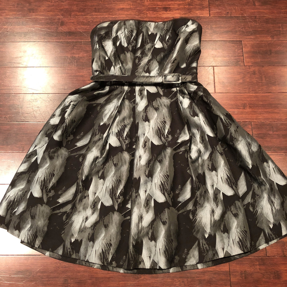 White House Black Market Strapless Dress